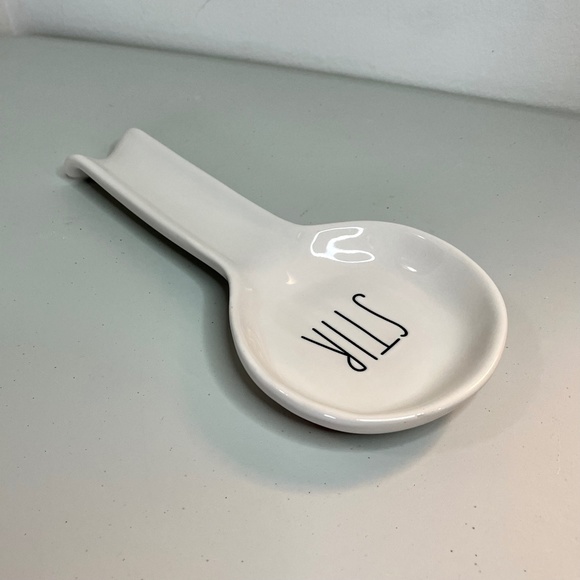 (SOLD) Rae Dunn STIR Spoon Rest - Picture 2 of 7